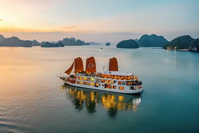 HANOI – HALONG - EMPEROR CRUISE … WHERE ROYAL GLAMOUR & HERITAGE COMBINE